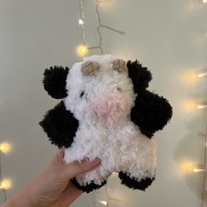 Crochet Fluffy Cow